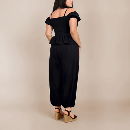 Ensemble Yasmine femme composé d’un top noir et d’un pantalon noir en crepe, vue de dos – patron Kandix