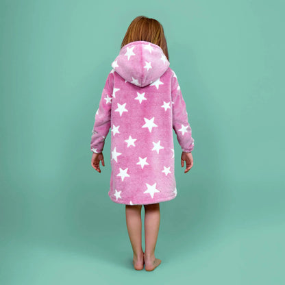 Vue de dos du sweat Casimir enfant avec capuche et imprimé étoiles sur tissu rose doux - patron de couture Kandix